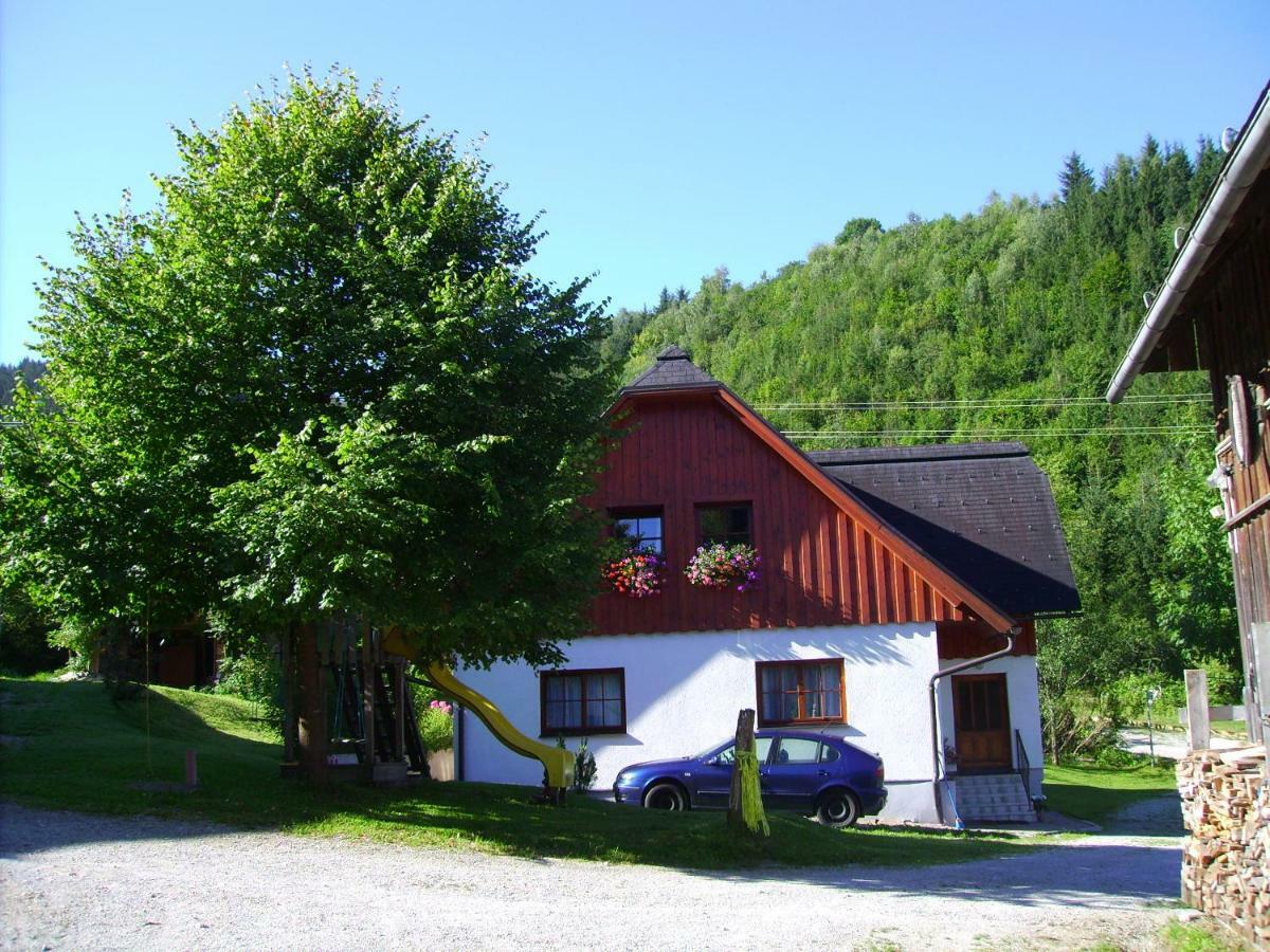 Ferienhaus Julia Admont Kültér fotó